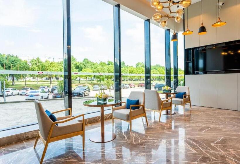 Echarm Hotel   Wuhan Jingkai Yongwang Sports Center