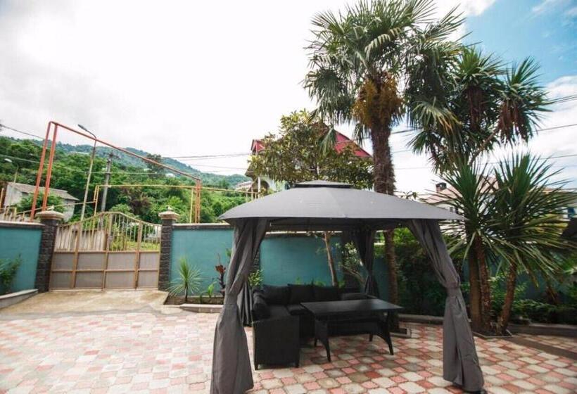 تختخواب و صبحانه Ararat