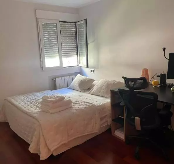 تختخواب و صبحانه Habitación Amplia Con Baño A 5 Min Retiro