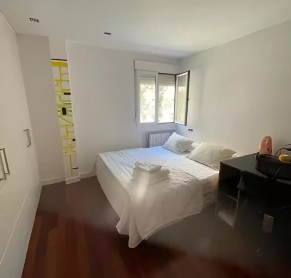 تختخواب و صبحانه Habitación Amplia Con Baño A 5 Min Retiro