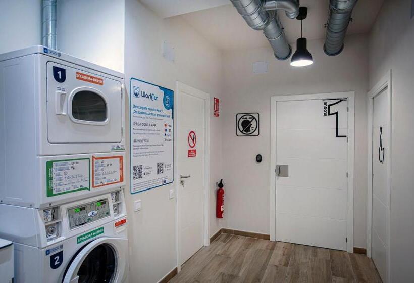 Hostel Dos Estaciones   Free Towels, Coffee & Tea, Remote Check In