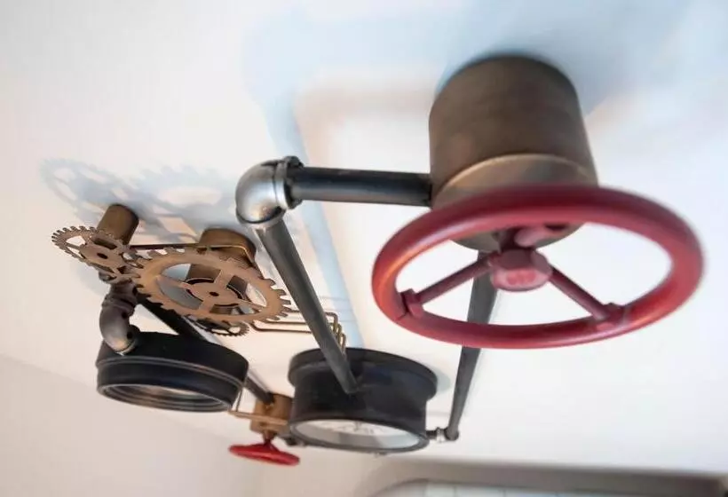 Hostel Dos Estaciones   Free Towels, Coffee & Tea, Remote Check In