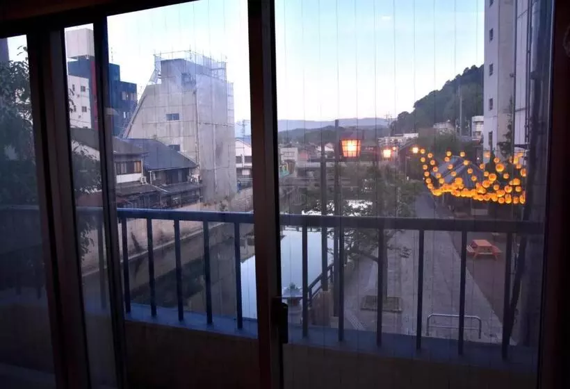 Hostelコトヒラクラスカ