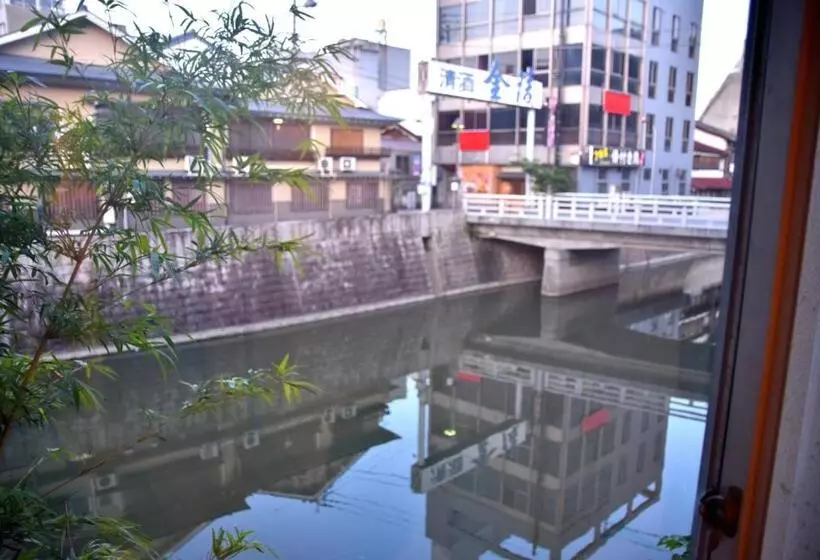 Hostelコトヒラクラスカ