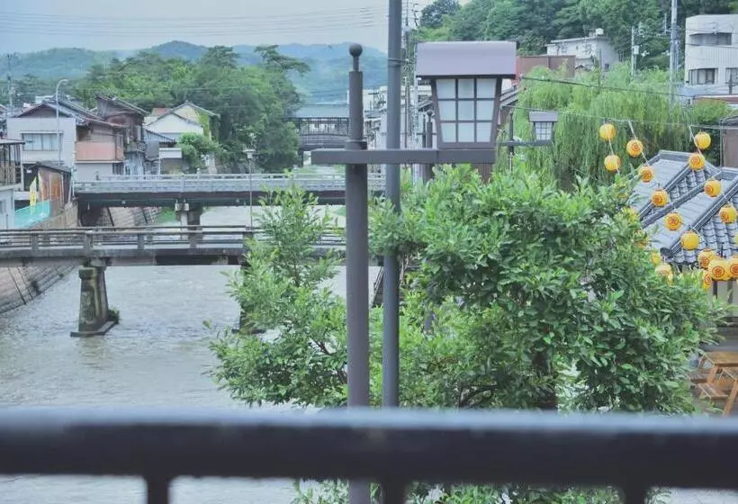 Hostelコトヒラクラスカ