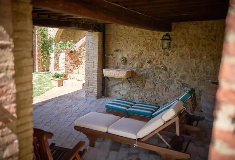 ホテル Agriturismo Le Case