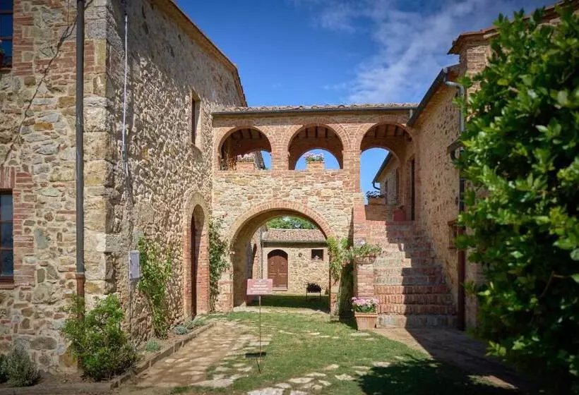 ホテル Agriturismo Le Case