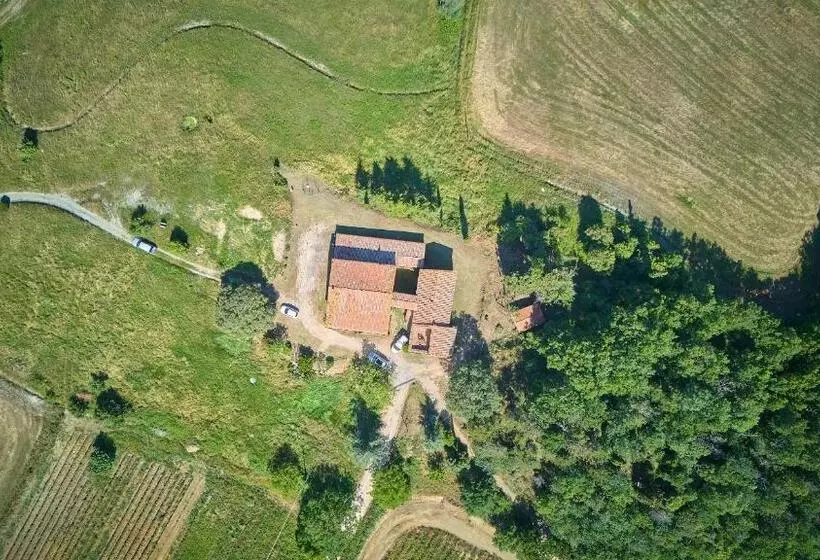 ホテル Agriturismo Le Case