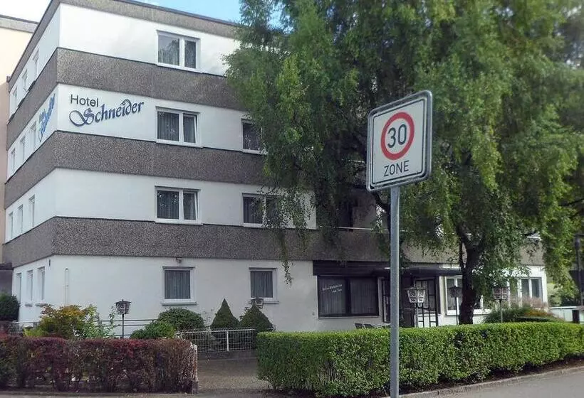 Hotelli Schneider