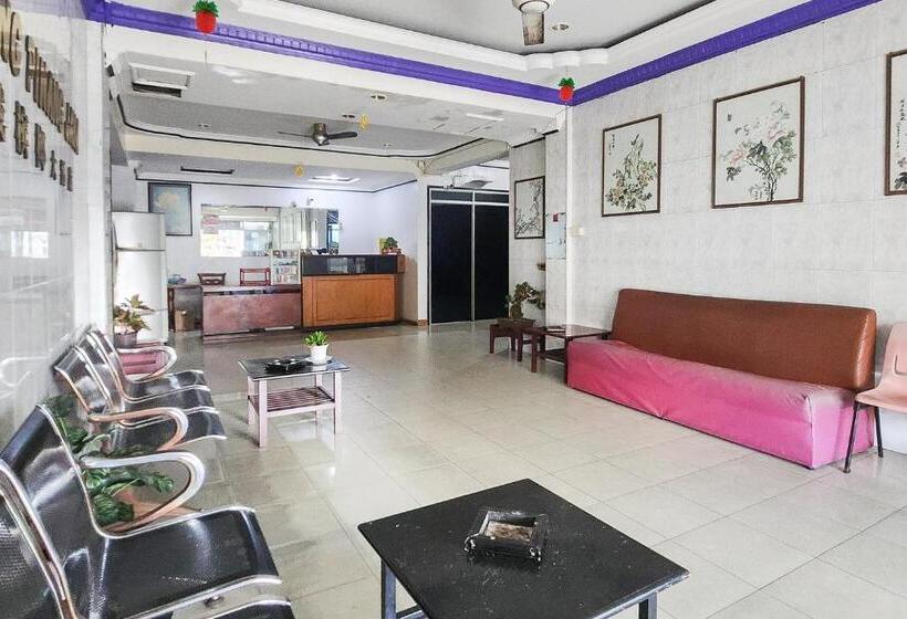 Hotel Tanjung Pinang Jaya Redpartner