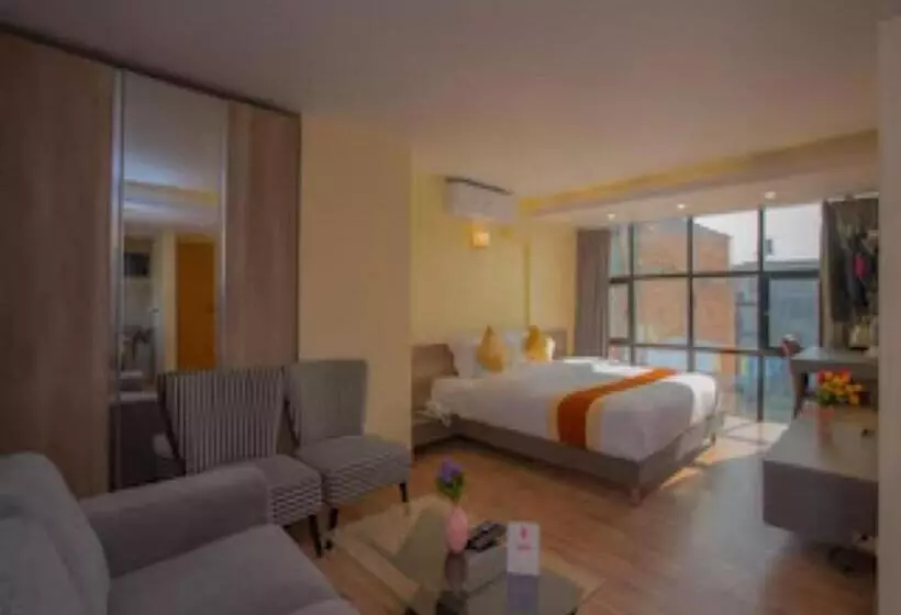 Oyo 262 Hotel Kumari