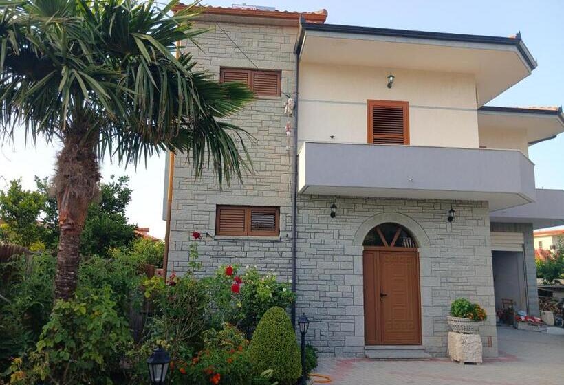 Pensjonat Aiden S House 2