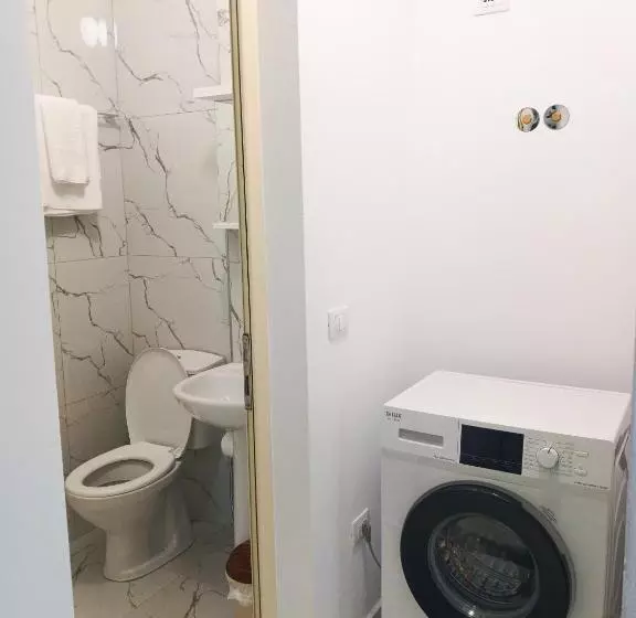 پانسیون Aiden S House 2