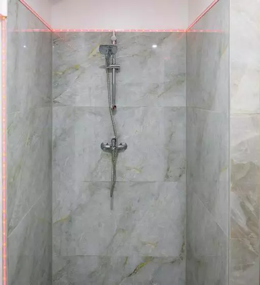 Majatalo Plaza Cafe & Bar