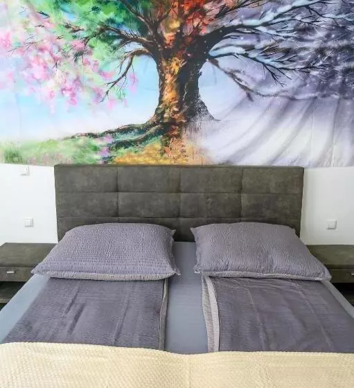 Majatalo Plaza Cafe & Bar