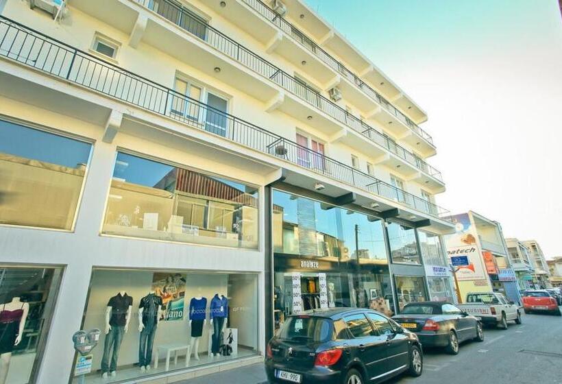 Pensione S Sari Flats