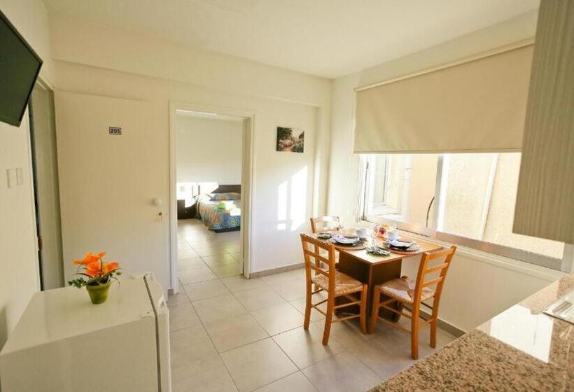 Pensione S Sari Flats