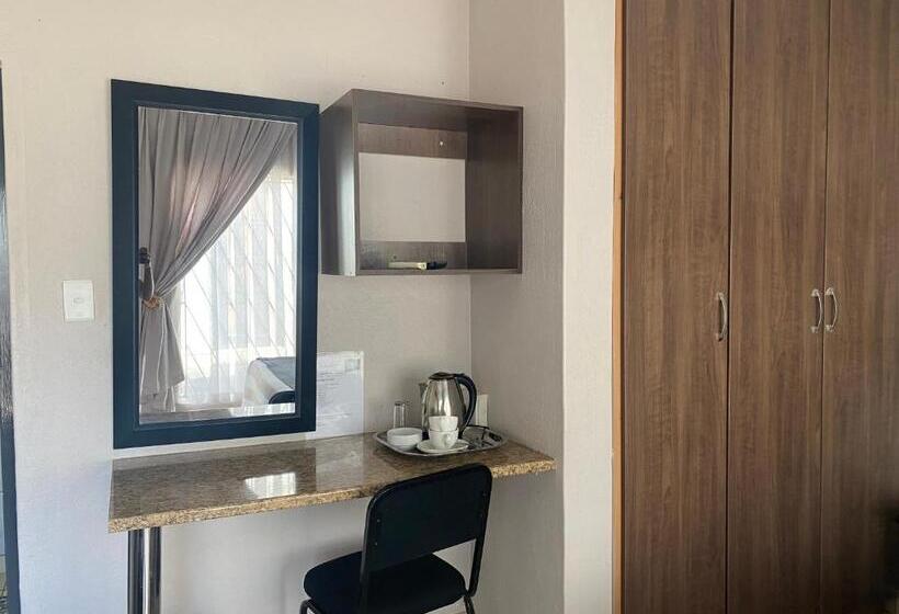 פנסיון Sisonke Guest House