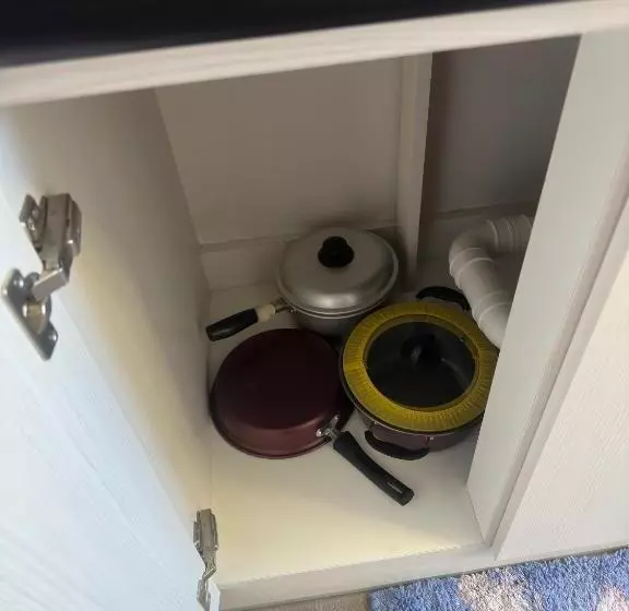 Jojies Crib Symfoni Tower 2 Bossa Guadalupe