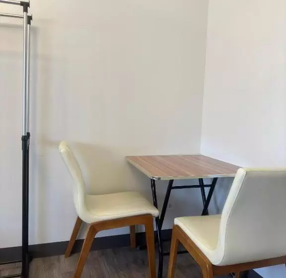 Jojies Crib Symfoni Tower 2 Bossa Guadalupe