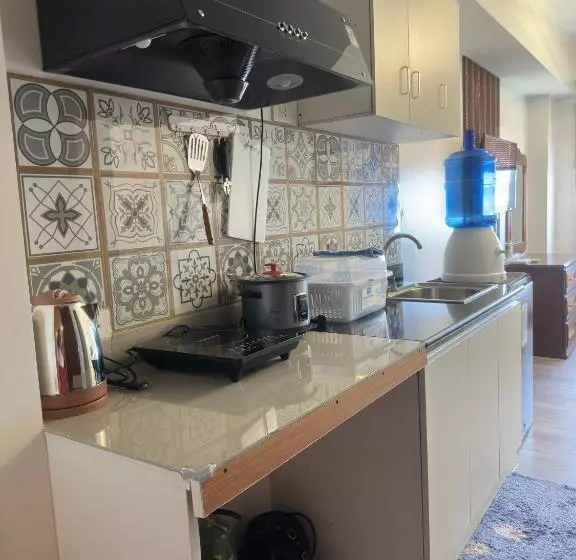 Jojies Crib Symfoni Tower 2 Bossa Guadalupe