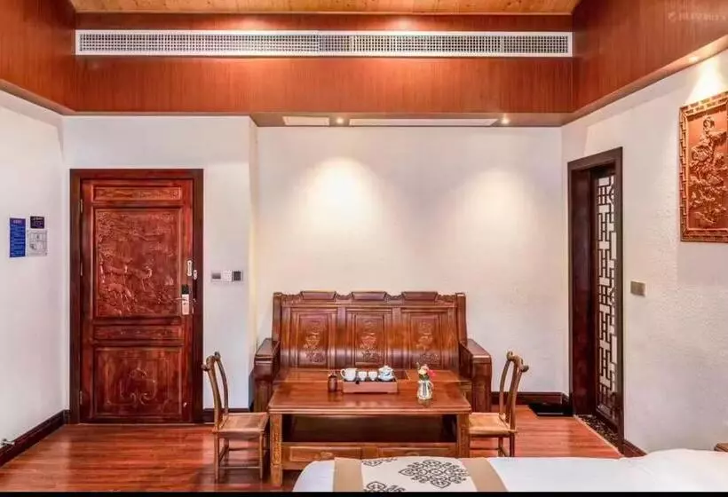 阳朔梧桐嘉轩寻龙庭酒店   遇龙河夏棠码头店