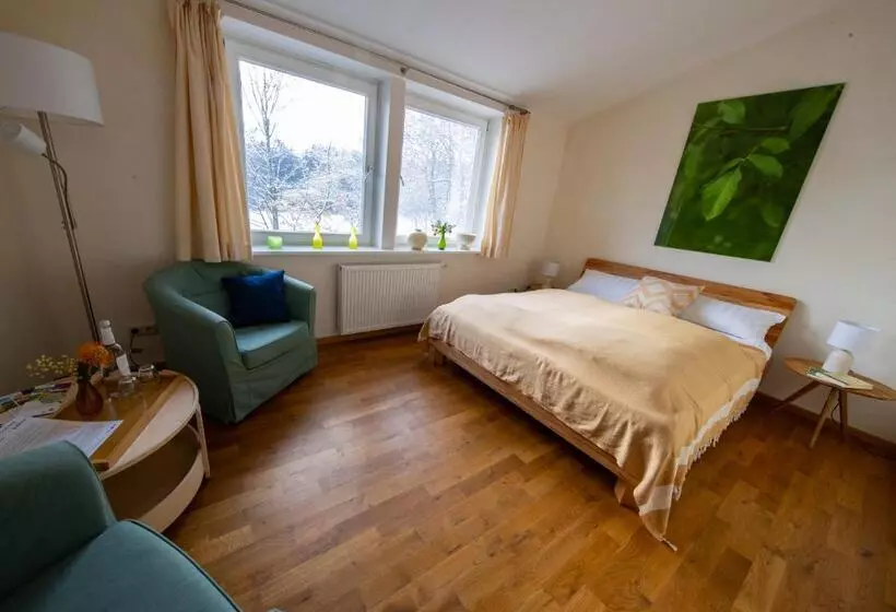 Aamiaismajoitus (B&B) Gästehaus Am Michaelshof, Im «haus Der Natur»