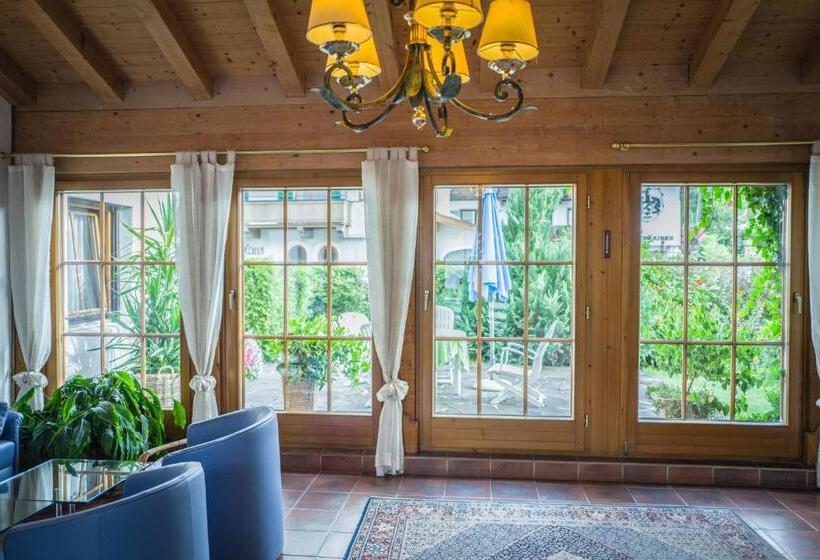 ベッドアンドブレックファースト Haus Garden