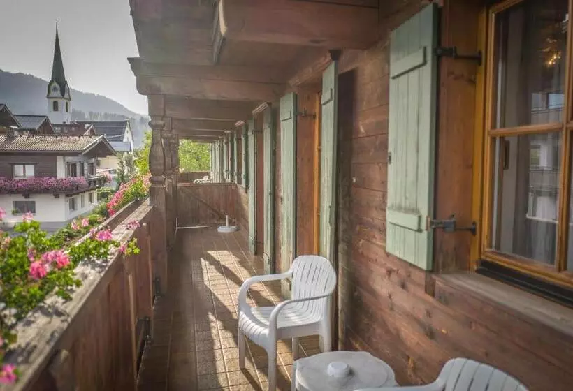 Aamiaismajoitus (B&B) Haus Garden