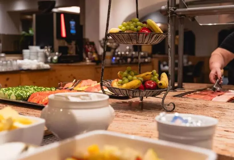 Aamiaismajoitus (B&B) Haus Garden