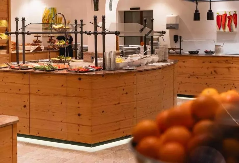 Aamiaismajoitus (B&B) Haus Garden