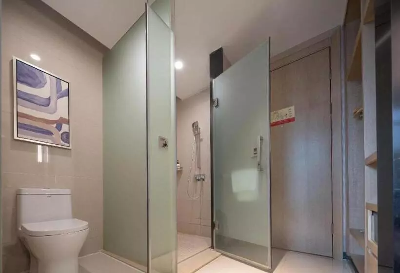 Echarm Hotel Chongqing Guanyinqiao Huangnibang Metro Station