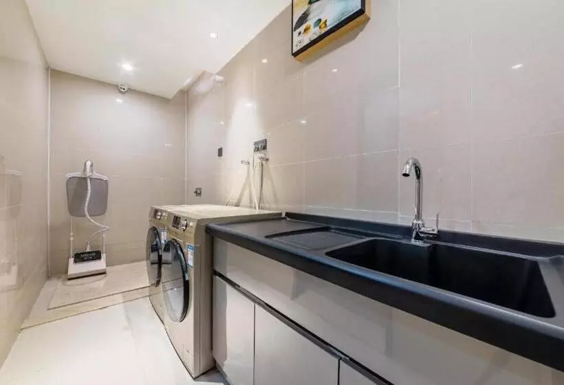 Echarm Hotel Chongqing Guanyinqiao Huangnibang Metro Station