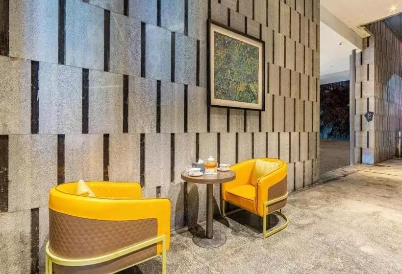 Echarm Hotel Chongqing Guanyinqiao Huangnibang Metro Station