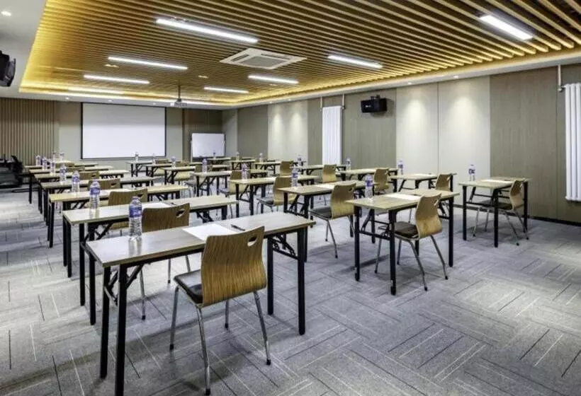 Gya Hotel Taiyuan Zonggai Zone Ancient County Chengnan Station