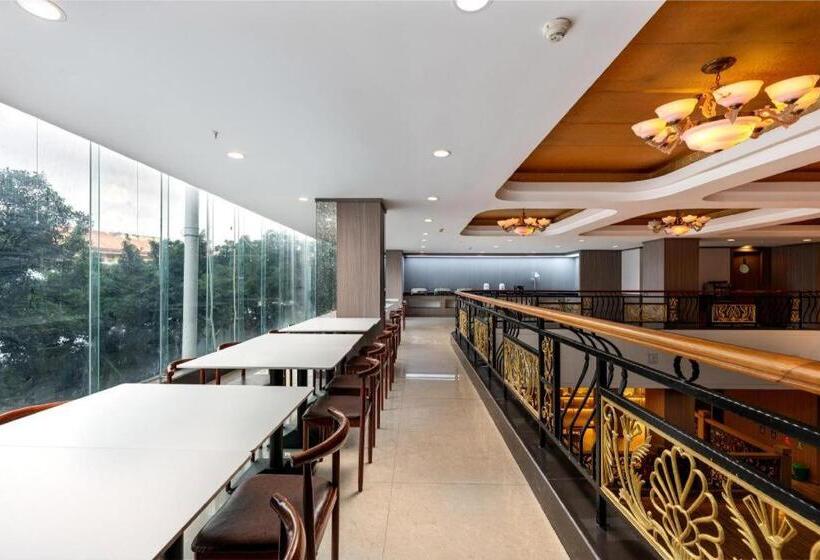 Hanting Hotel Guangzhou Baiyun Airport Renhe Metro Station