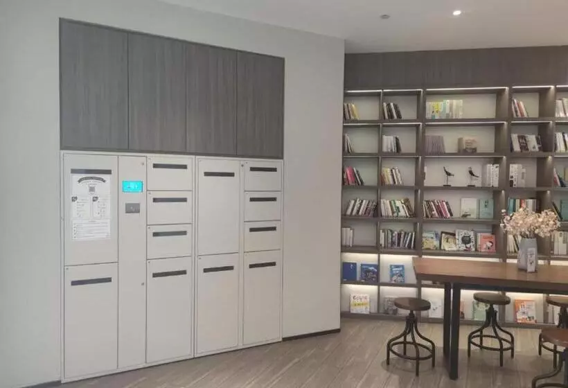 Hanting Hotel Tianjin South Station Shehuishan Square