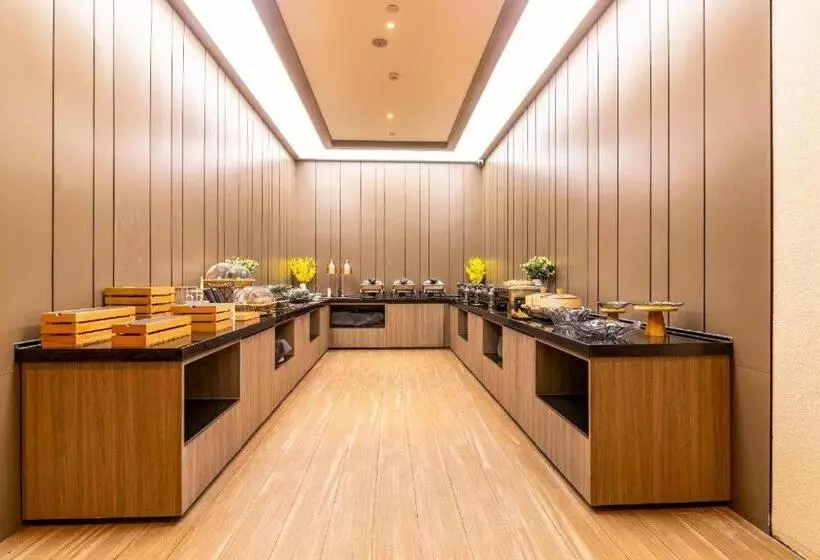 Hanting Hotel Tianjin South Station Shehuishan Square