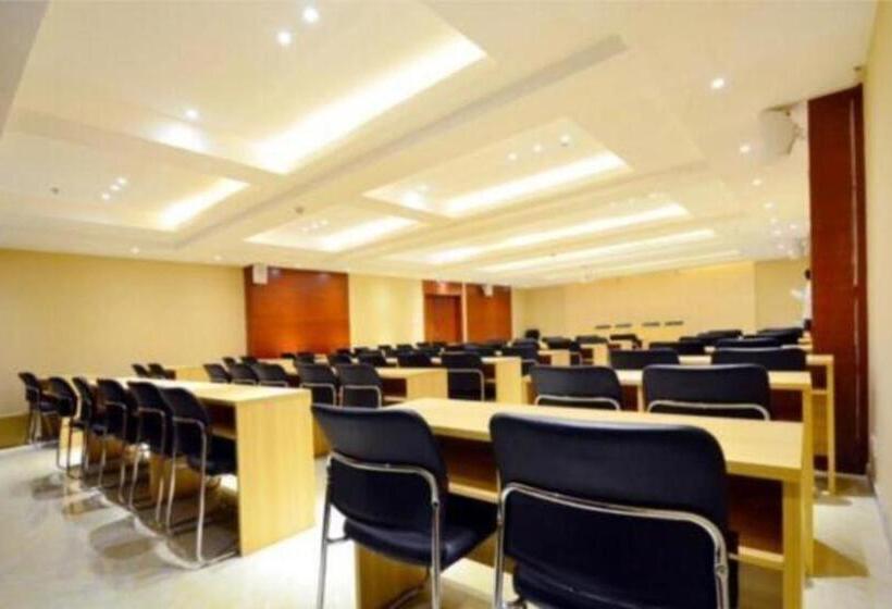 בית מלון כפרי City Comfort Inn Wuhan Wangjiawan Sixin Avenue Metro Station