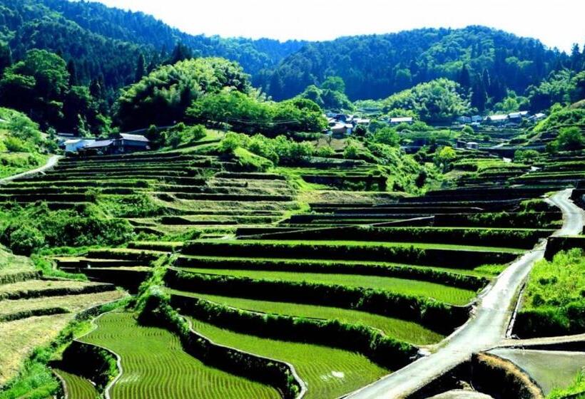 فندق Global Resort Nukui