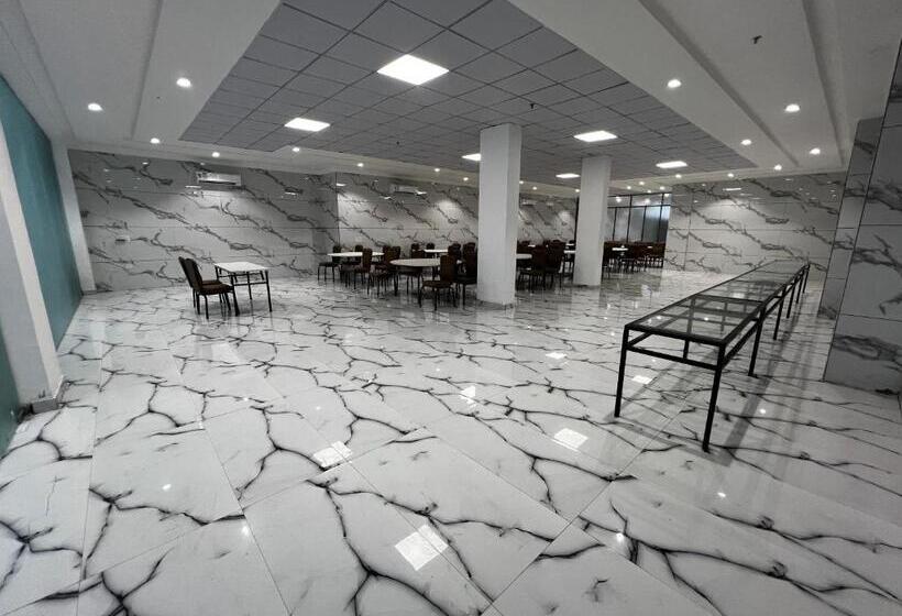 Otel Hoften Sukh Vasa, Sector 51 Gurgaon