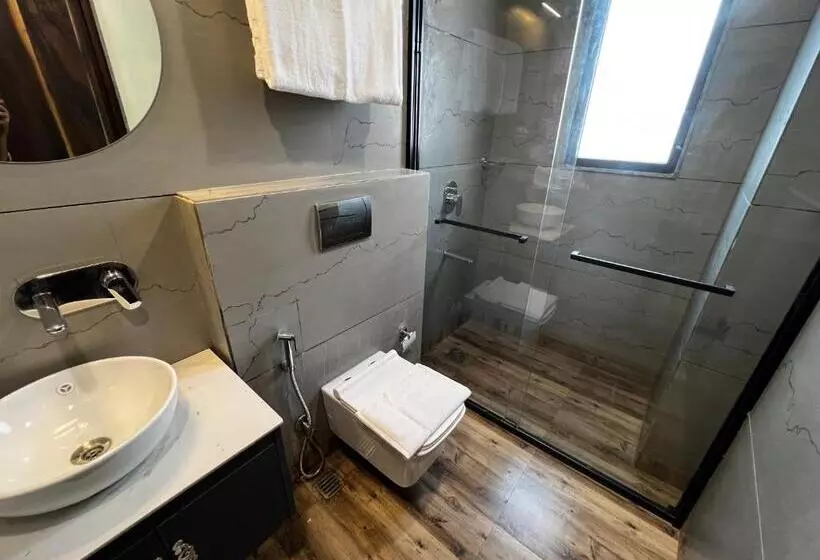 هتل The Hoften Sukh Vasa, Sector 51 & Golf Course Ext Road