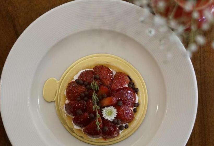 Otel Hoften Sukh Vasa, Sector 51 Gurgaon