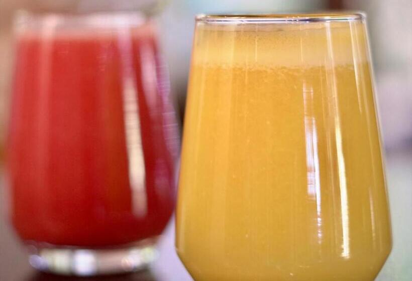 Otel Hoften Sukh Vasa, Sector 51 Gurgaon