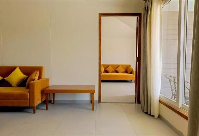 Hotelli The Gold Beach Annexe