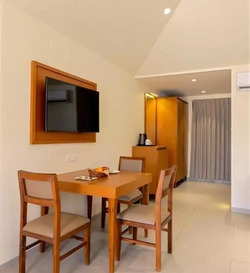 Hotelli The Gold Beach Annexe