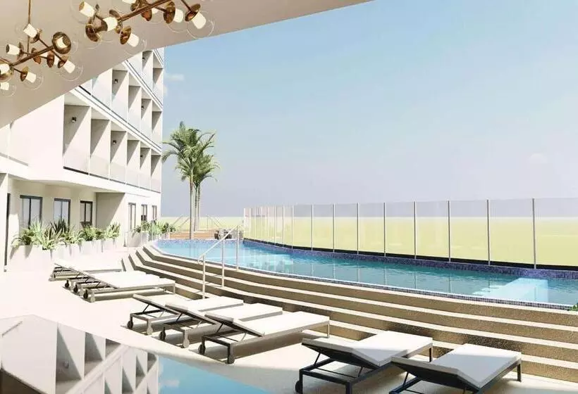 ホテル Wyndham Garden Mazatlan Marina
