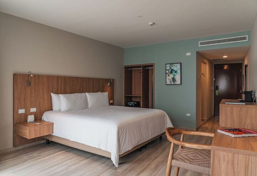 Otel Wyndham Garden Mazatlan Marina