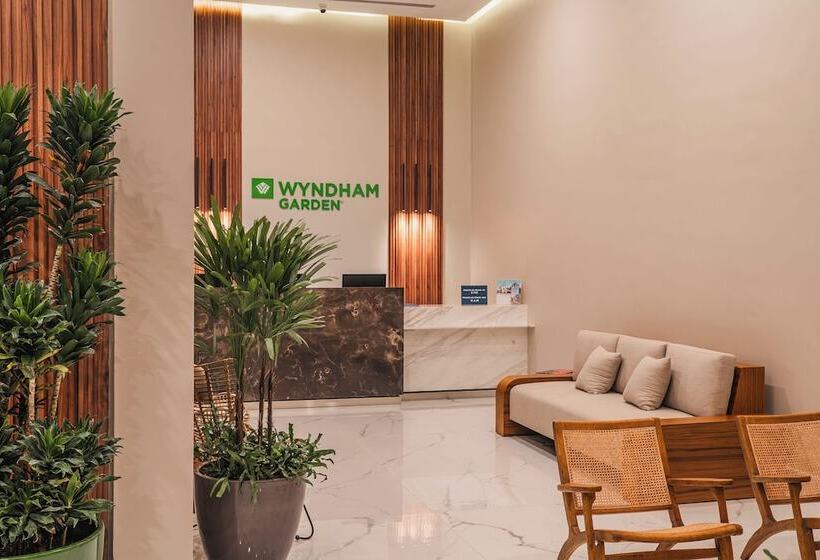 Otel Wyndham Garden Mazatlan Marina