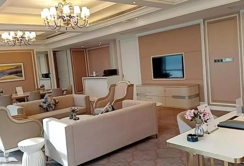Khemarak Hotel 凯娜酒店